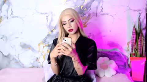 Snapshot of briana_white chatting on June 12, 2026, 5:34 pm briana_white online show from June 12, 2026, 5:34 pm