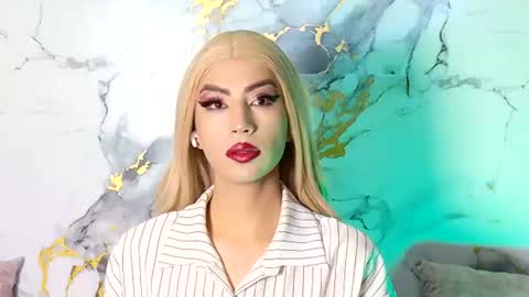 Snapshot of briana_white chatting on July 2, 2026, 3:51 pm briana_white online show from July 2, 2026, 3:51 pm