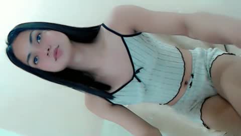 brianah_sexydoll online show from September 23, 2025, 4:54 pm
