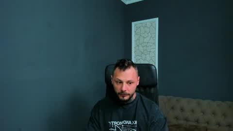 Snapshot of brianhunts chatting on May 17, 2026, 4:21 am Brian online show from May 17, 2026, 4:21 am