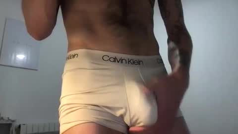 Snapshot of brianmuscle chatting on October 11, 2025, 11:42 am Brian online show from October 11, 2025, 11:42 am