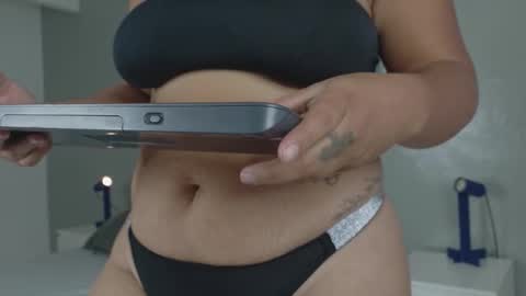 Snapshot of briannabennett__ chatting on December 1, 2025, 11:59 am B R I A N N A online show from December 1, 2025, 11:59 am