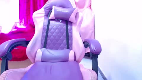 briannabrachho online show from February 24, 2025, 4:38 am