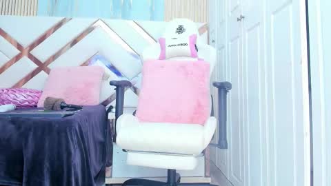 Snapshot of briggittebony chatting on March 17, 2026, 8:12 pm BIRGGITTEBONY online show from March 17, 2026, 8:12 pm