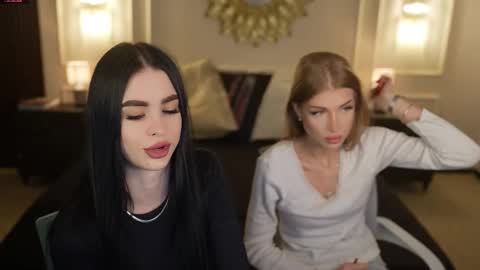 Snapshot of bright_diamonds_054 chatting on February 16, 2026, 8:21 am Diamonds Girls online show from February 16, 2026, 8:21 am