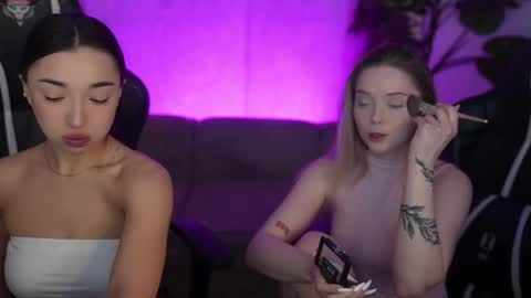 Snapshot of bright_diamonds_054 chatting on February 18, 2026, 8:43 am Diamonds Girls online show from February 18, 2026, 8:43 am