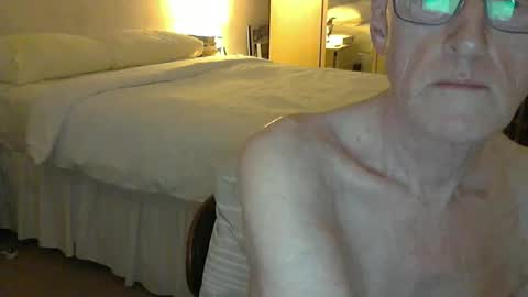 brightonbeach75499 online show from March 4, 2026, 10:38 pm