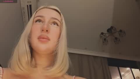 Snapshot of brilliantmichelle chatting on February 9, 2026, 5:28 pm brilliantmichelle online show from February 9, 2026, 5:28 pm