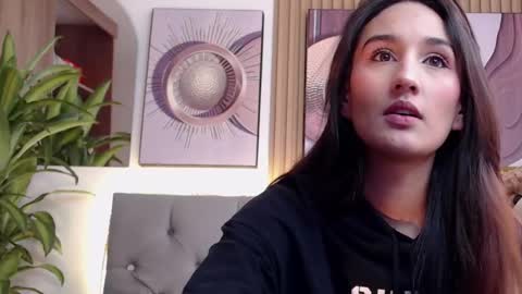  B R I N N A   online show from December 2, 2024, 3:58 pm