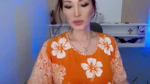 Snapshot of brinnababe_01 chatting on January 4, 2025, 4:23 am brinna online show from January 4, 2025, 4:23 am