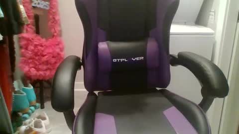 Snapshot of briny2021 chatting on January 4, 2025, 11:54 am Briny online show from January 4, 2025, 11:54 am