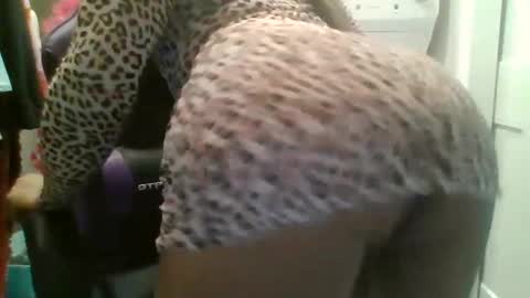 Snapshot of briny2021 chatting on January 4, 2025, 2:56 pm Briny online show from January 4, 2025, 2:56 pm