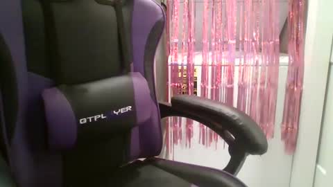 Snapshot of briny2021 chatting on January 19, 2025, 2:49 pm Briny online show from January 19, 2025, 2:49 pm