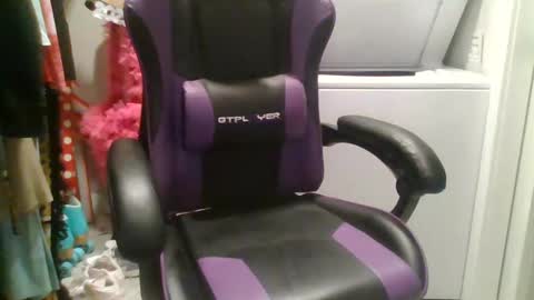 Snapshot of briny2021 chatting on February 8, 2025, 3:00 pm Briny online show from February 8, 2025, 3:00 pm