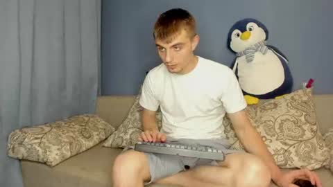 Snapshot of bristlebback chatting on June 16, 2026, 4:20 pm bristlebback online show from June 16, 2026, 4:20 pm