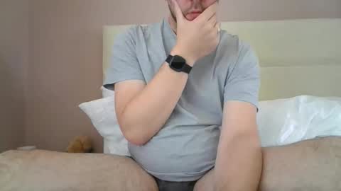 Snapshot of britguy6985 chatting on May 6, 2026, 11:26 am britguy6985 online show from May 6, 2026, 11:26 am