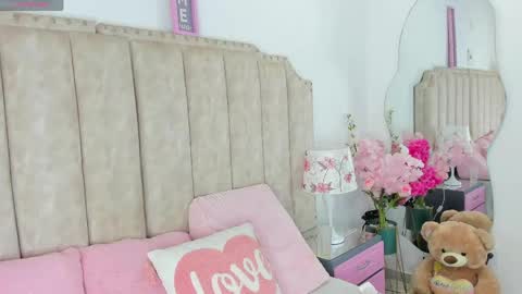 brithanyparker_ online show from May 19, 2026, 5:03 am