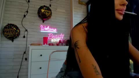 britney_charm online show from September 19, 2025, 6:15 am