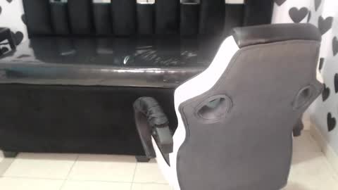 Britney  online show from January 10, 2025, 9:55 am