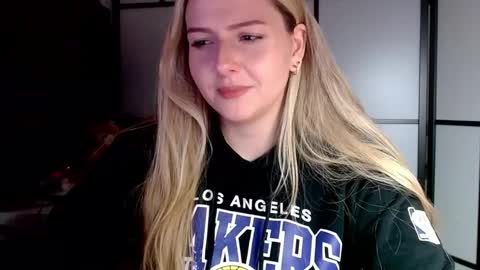 BritneyGlow online show from December 1, 2024, 7:36 pm