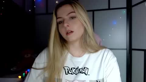 BritneyGlow online show from December 8, 2024, 3:24 pm