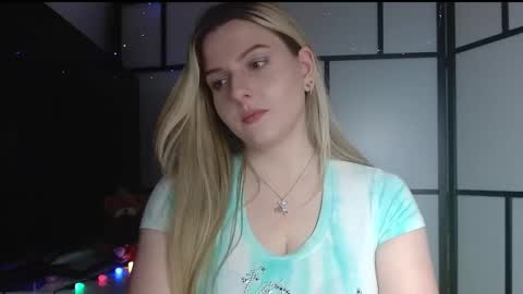 BritneyGlow online show from December 15, 2024, 10:37 pm