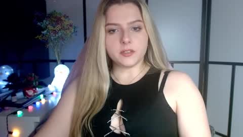 BritneyGlow online show from December 17, 2024, 4:43 pm