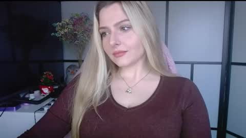 BritneyGlow online show from December 19, 2024, 2:13 pm