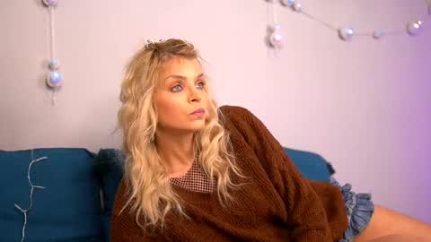 britneyhudson online show from November 29, 2025, 5:21 am