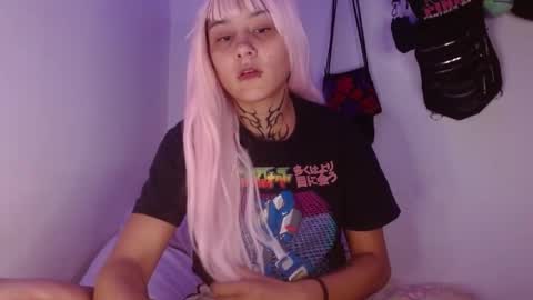 Snapshot of brittany_bubbles chatting on October 7, 2025, 3:04 am maru miaw Please help me to reach 100 thumbs up online show from October 7, 2025, 3:04 am