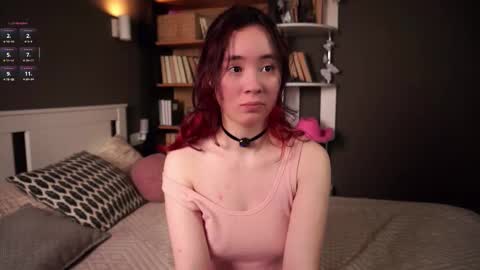 Lina online show from November 12, 2025, 11:43 am