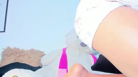 BRIYIT     online show from October 13, 2025, 7:03 pm