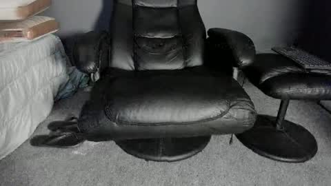 brockhurn_ online show from April 16, 2026, 11:29 pm