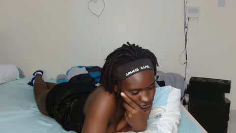 Snapshot of broken_haloo chatting on March 10, 2026, 6:07 am broken_haloo online show from March 10, 2026, 6:07 am