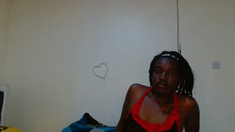 Snapshot of broken_haloo chatting on April 1, 2026, 5:19 am broken_haloo online show from April 1, 2026, 5:19 am