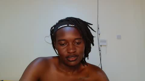 Snapshot of broken_haloo chatting on April 4, 2026, 6:22 am broken_haloo online show from April 4, 2026, 6:22 am