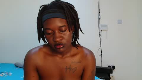 Snapshot of broken_haloo chatting on April 14, 2026, 7:03 am broken_haloo online show from April 14, 2026, 7:03 am