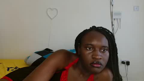 Snapshot of broken_haloo chatting on June 1, 2026, 6:26 am broken_haloo online show from June 1, 2026, 6:26 am