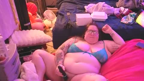 Snapshot of brookenicole3 chatting on February 15, 2026, 7:51 am Madam Brooke online show from February 15, 2026, 7:51 am