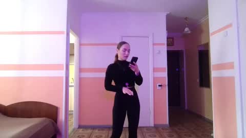 Snapshot of brookezantow chatting on May 31, 2026, 8:10 am Lina online show from May 31, 2026, 8:10 am