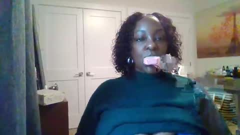 Snapshot of brooklyninfinity chatting on February 3, 2025, 8:57 pm brooklyninfinity online show from February 3, 2025, 8:57 pm