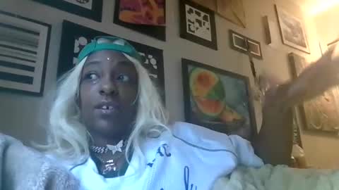 Snapshot of brooklyninfinity chatting on November 19, 2025, 7:03 pm brooklyninfinity online show from November 19, 2025, 7:03 pm