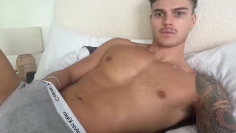 BrooklynTay online show from March 4, 2026, 11:44 pm