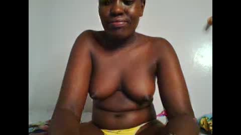 brown_bebes online show from March 4, 2025, 2:38 am