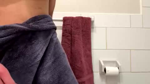 brownboyli online show from April 12, 2026, 5:12 am