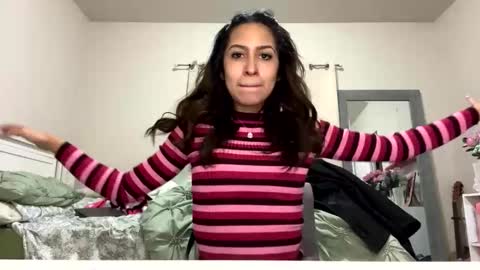 Snapshot of brownbunny212 chatting on January 22, 2025, 4:34 am brownbunny212 online show from January 22, 2025, 4:34 am