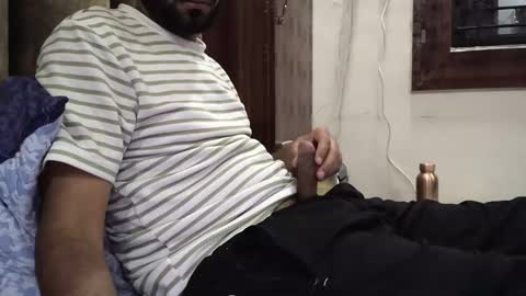 brownie_cake online show from November 16, 2025, 4:01 pm