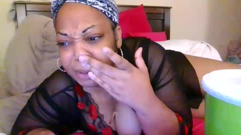 brownroundrenee online show from February 19, 2026, 3:52 pm