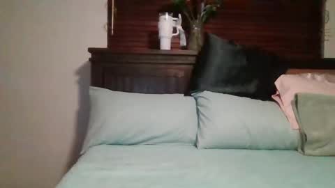 Snapshot of brownsugar0910 chatting on December 13, 2024, 11:28 pm EtherealLilac online show from December 13, 2024, 11:28 pm