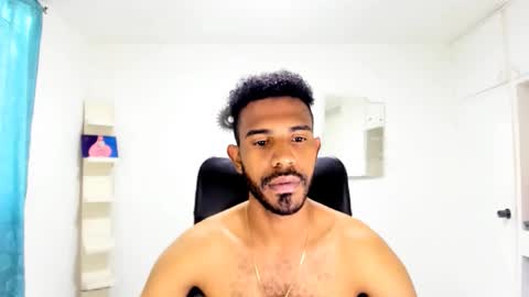 bruce_1111 online show from September 23, 2025, 8:12 pm